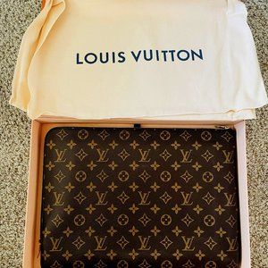 ✨RARE!!! Louis Vuitton Etui Voyage NV GM✨